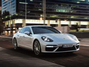 2017Turbo S E-Hybrid w^