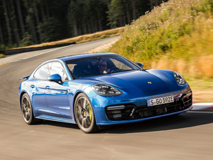 2017Turbo S E-Hybrid w^