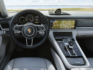 2018款Turbo S E-Hybrid Sport Turismo 中控区