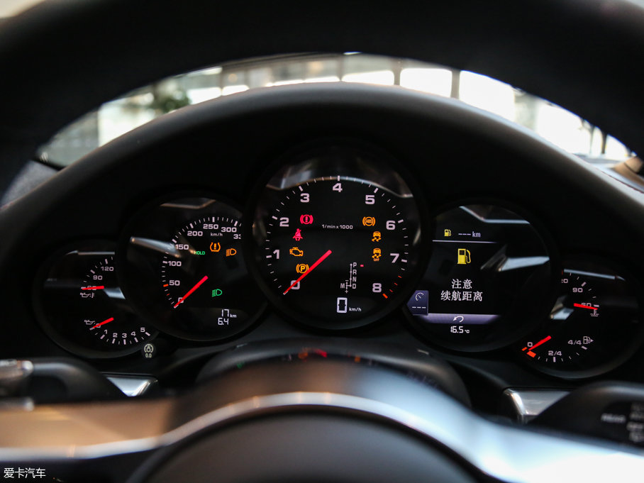 2017r(sh)911 Carrera