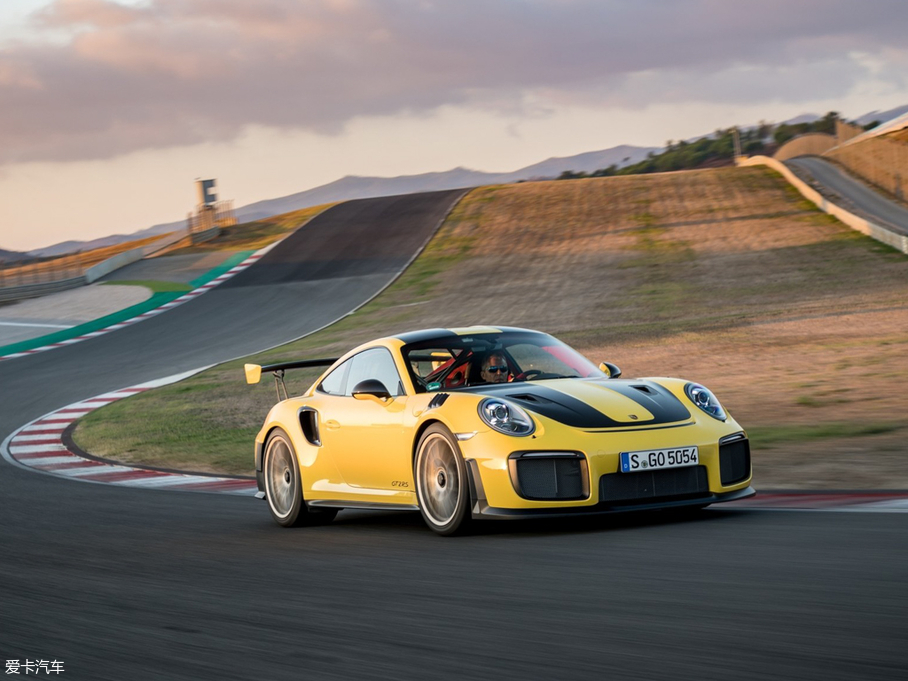 2017r(sh)911 GT2 RS