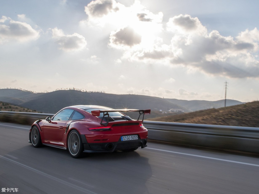 2017r(sh)911 GT2 RS