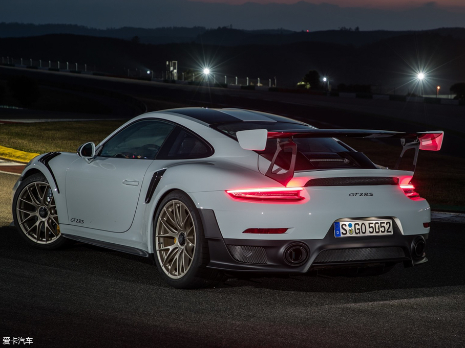 2017r911 GT2 RS