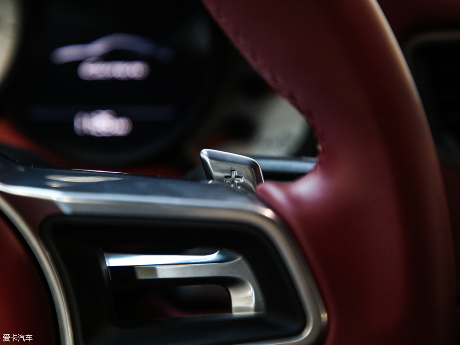 2017r(sh)911 Carrera