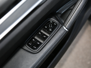 2018Turbo 4.0T {܇ƅ^	