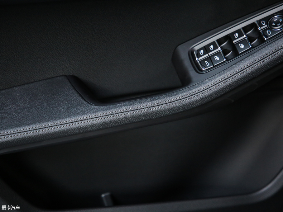 2018��Macan 2.0T