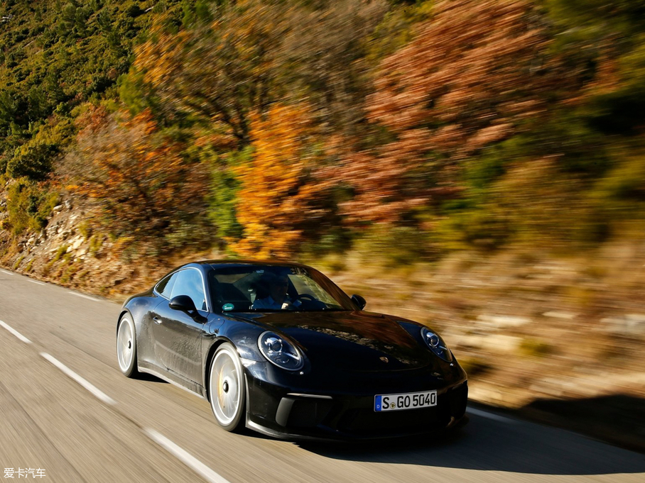 2018r(sh)911 GT3 Touring Package