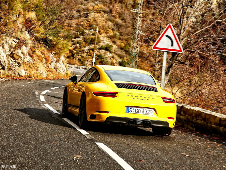 2018��r(sh��)��911 Carrera T