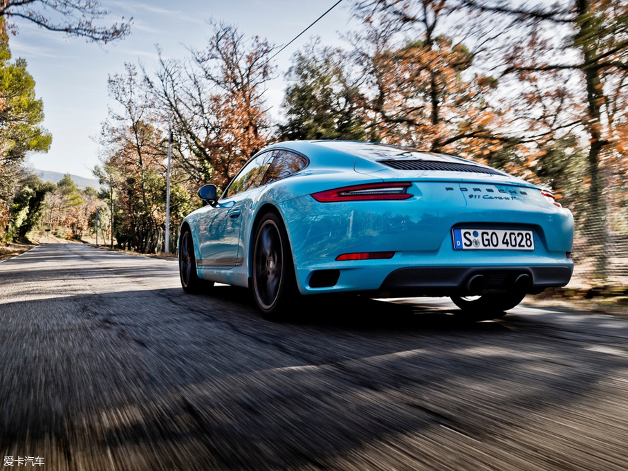 2018r(sh)911 Carrera T