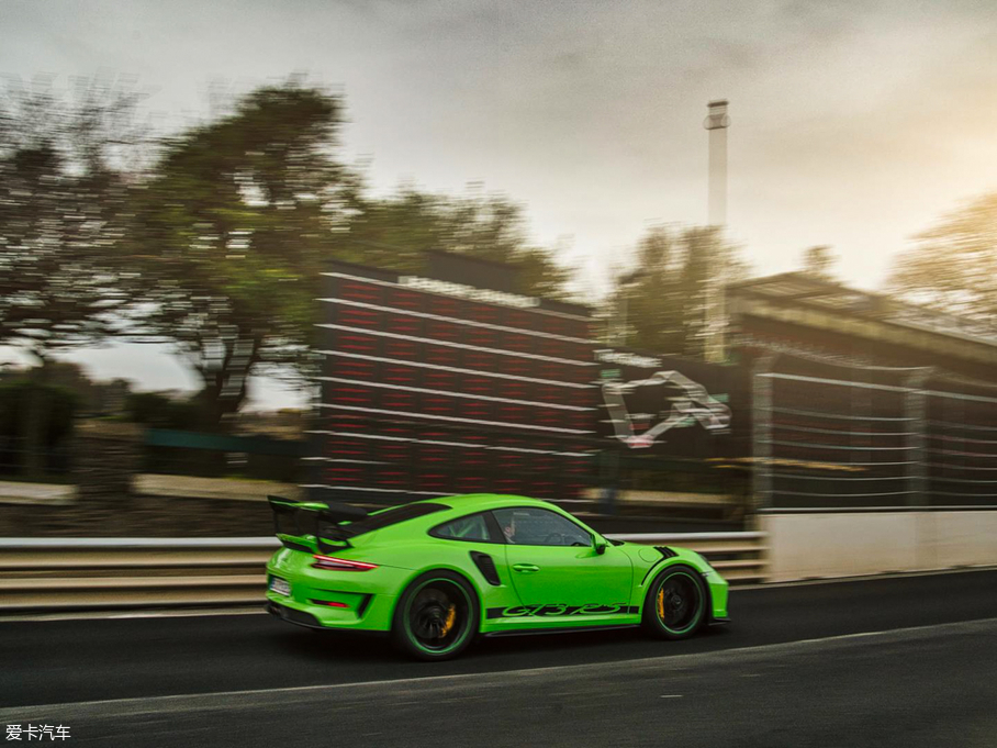 2018��r��911 GT3 RS