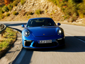 2018GT3 Touring Package w^