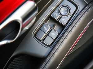 2018ޱrݿ 15޶ п؅^