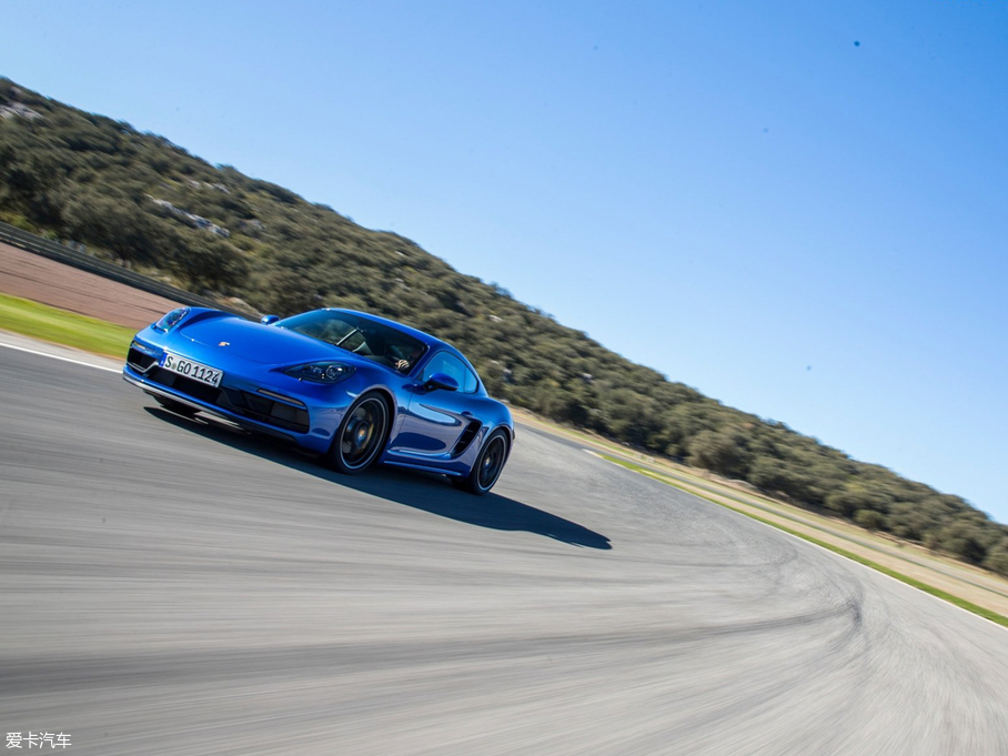 2018r(sh)718 Cayman GTS