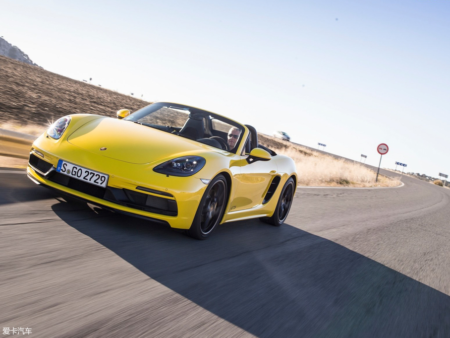 2018r(sh)718 Boxster GTS