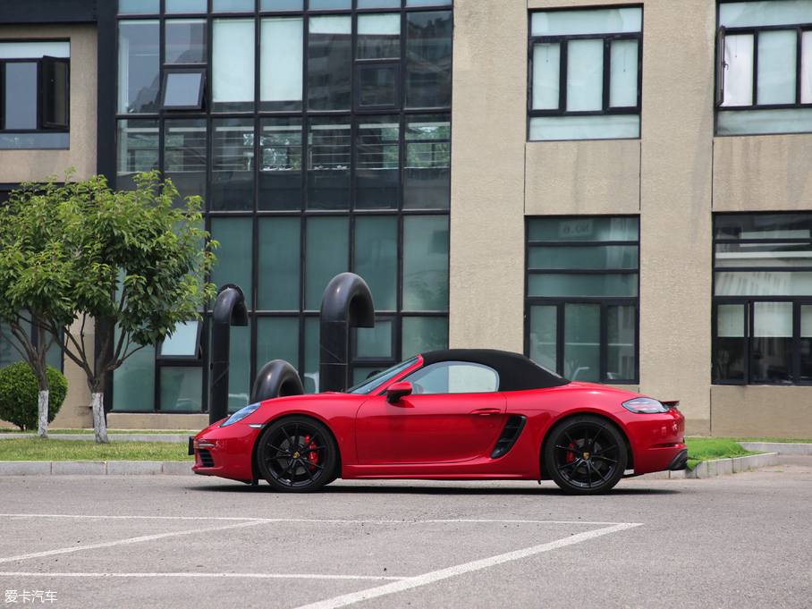 2018r718 Boxster S