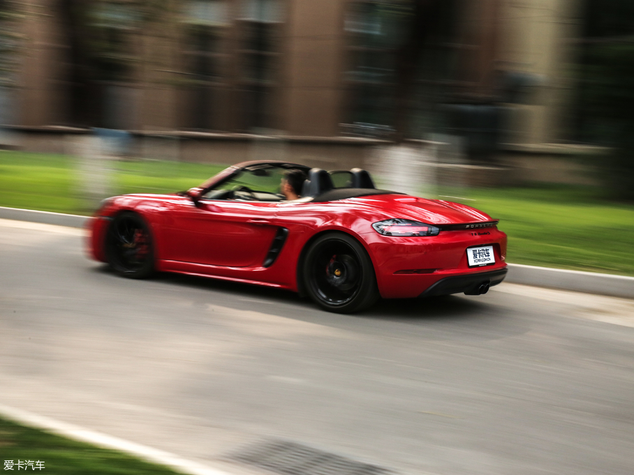 2018r718 Boxster S
