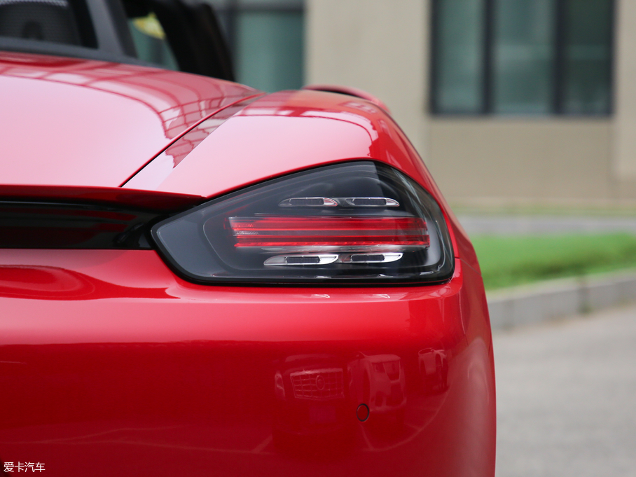 2018r(sh)718 Boxster S