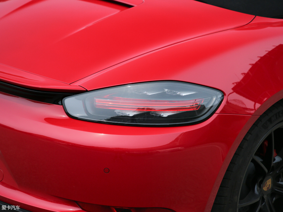 2018r(sh)718 Boxster S