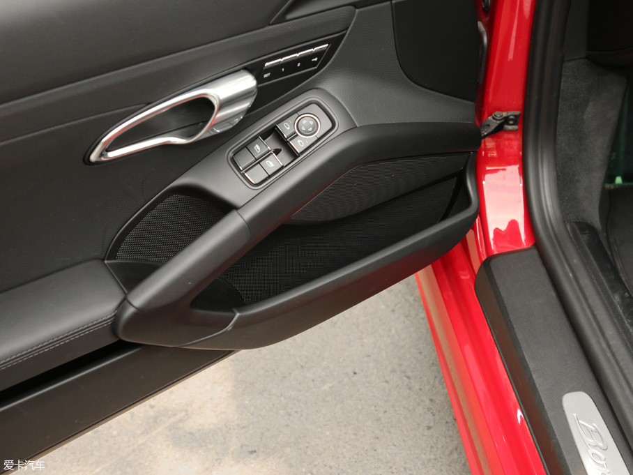 2018r(sh)718 Boxster S