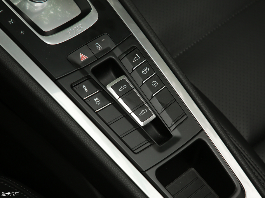 2018r718 Boxster S