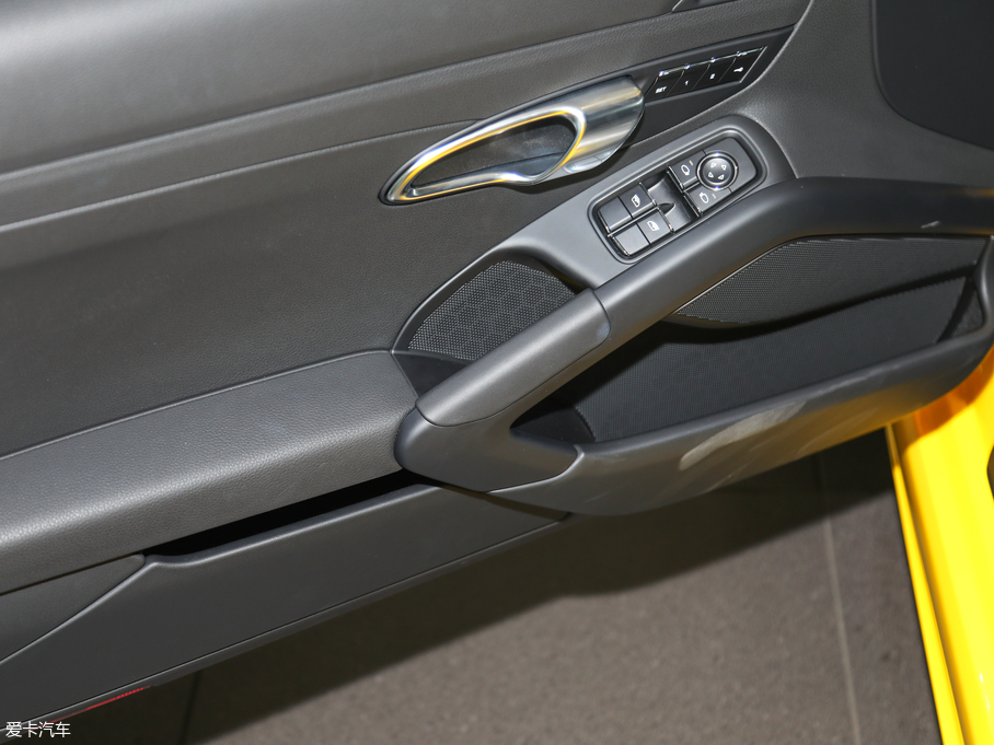 2018r(sh)718 Boxster