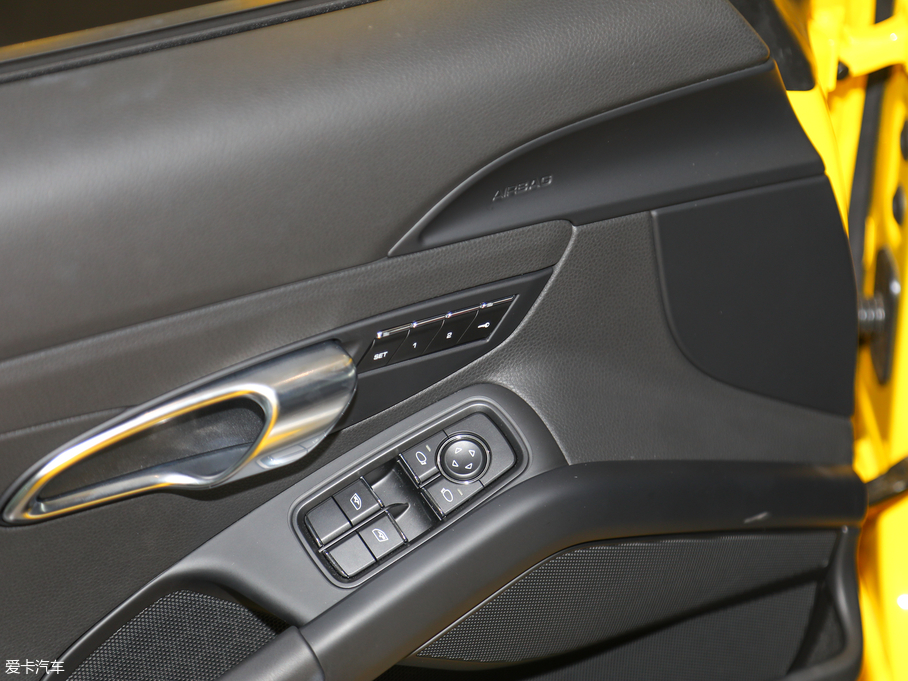 2018r(sh)718 Boxster