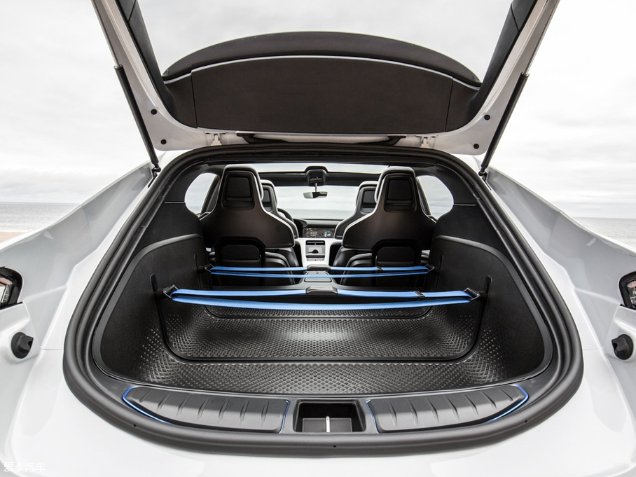 2018Mission E Cross Turismo