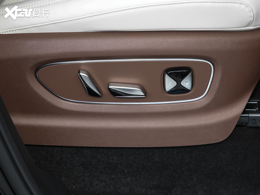 2025 DM-i 1.5T 180km ׿Խ