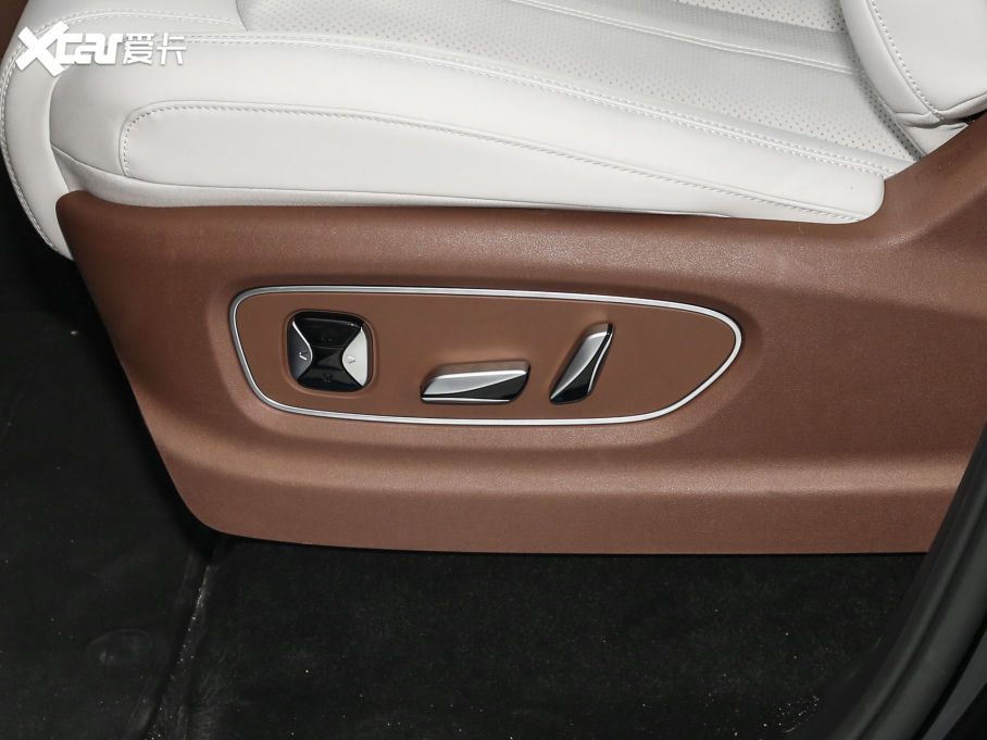 2025 DM-i 1.5T 180km ׿Խ