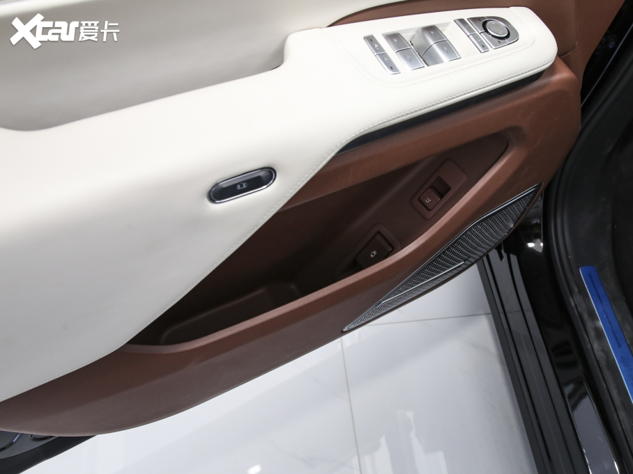 2025 DM-i 1.5T 180km ׿Խ