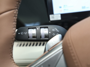 2025DM-i 1.5T 180km ׿Խ п؅^