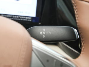 2025款DM-i 1.5T 180km 卓越型 中控区