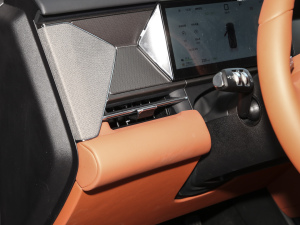 2025DM 200KM򌼤_Ş п؅^