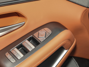 2025DM 200KM򌼤_Ş п؅^