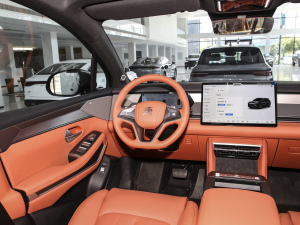 2025DM 200KM򌼤_Ş п؅^