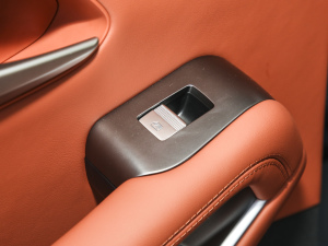 2025DM 200KM򌼤_Ş п؅^