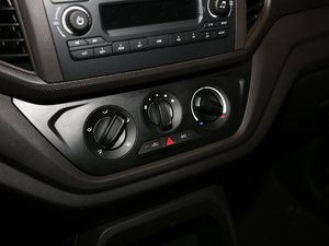 2019��1.5L �քӄ�ȡ��ⴰ܇ ��VI ���{�{��