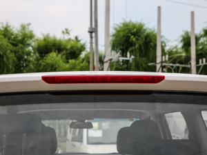 2020款1.5L 手动舒适型 7座 细节外观