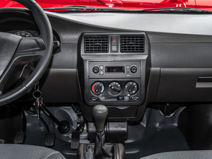 2020款1.5L 双排基本型 中控台