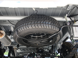 2020款1.8L 单排翼开启 备胎