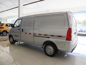 2020款纯电动厢式物流车 鹏辉加热电池 整体外观
