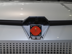 2020款纯电动厢式物流车 鹏辉加热电池 细节外观