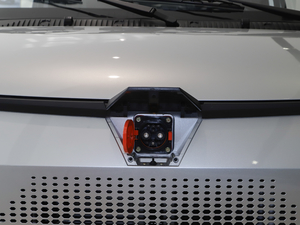 2020款纯电动厢式物流车 鹏辉加热电池 细节外观