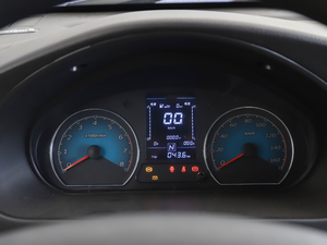 2020款五菱EV50 纯电动厢式物流车 鹏辉加热电池