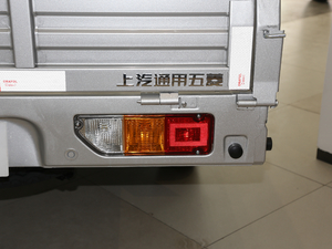 2021款汽车下乡版 1.5L 单排LV1 尾灯