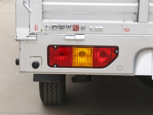2021款汽车下乡版 1.8L 双排LV0 细节外观