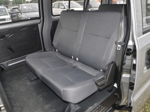 2021款加长版 1.5L 标准助力型 7座 后排座椅