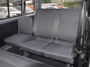 2021款加长版 1.5L 标准助力型 7座 空间座椅