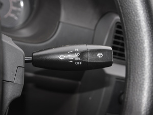 2021款加长版 1.5L 标准助力型 7座 中控区