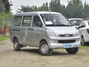 2021款S 1.2L 标准空调型 5座 整体外观